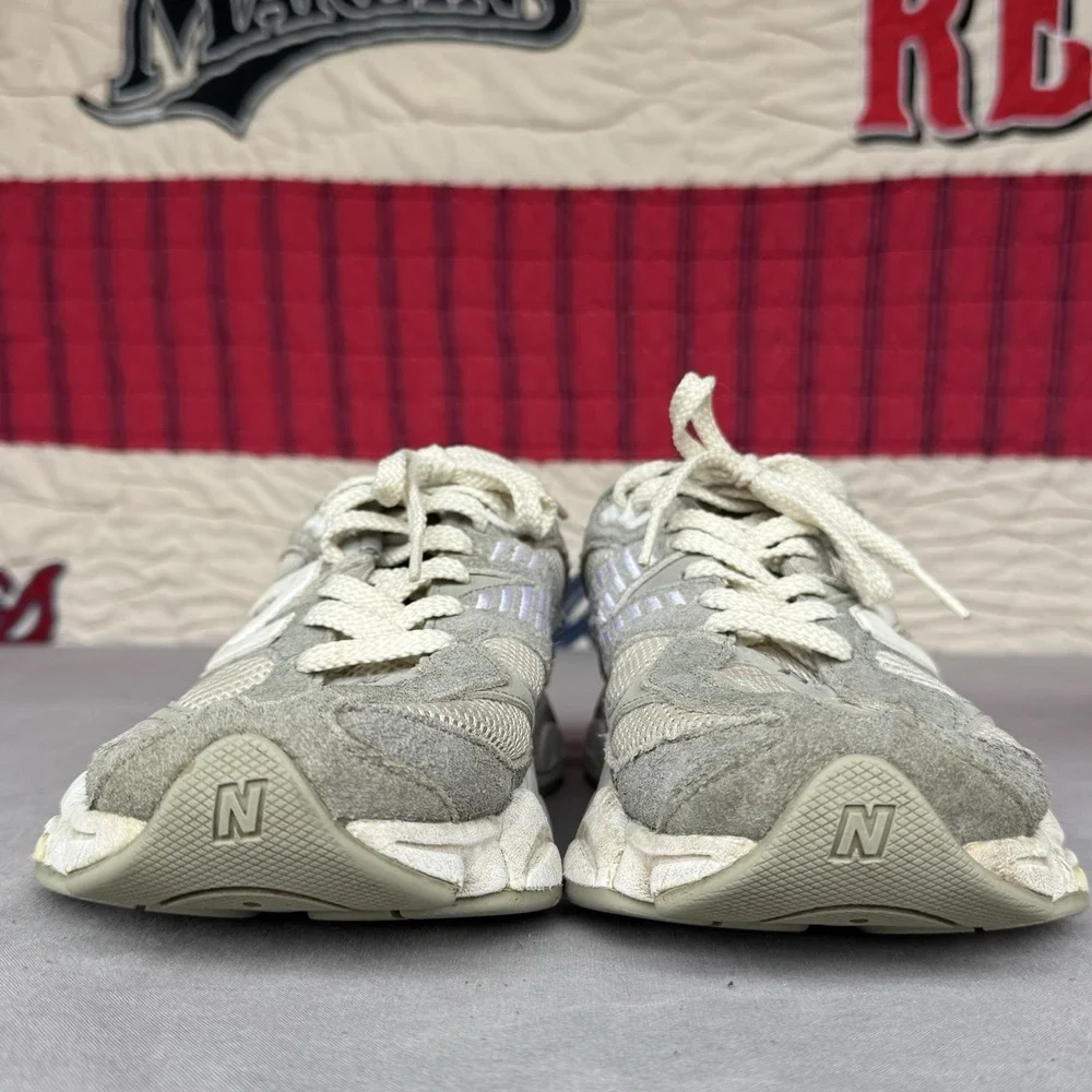 Size‎ M8.5/W10 - New Balance 9060 Grey White U9060YGA